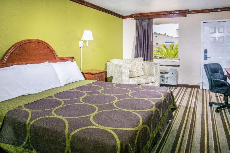 Super 8 By Wyndham San Marcos 3