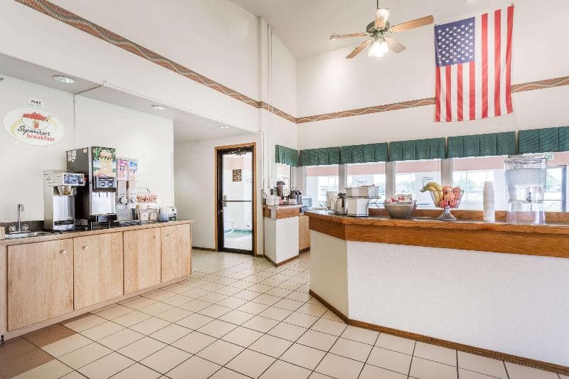 Super 8 by Wyndham Fruita 2