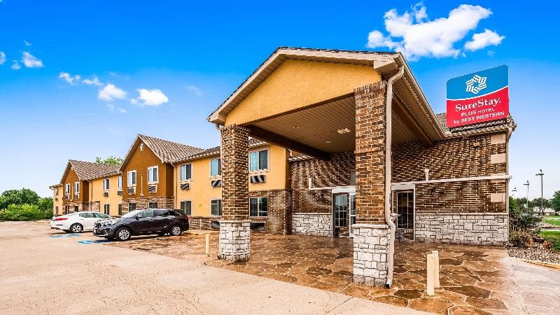 Surestay Plus Hotel By Best Western Kearney Liberty North 4