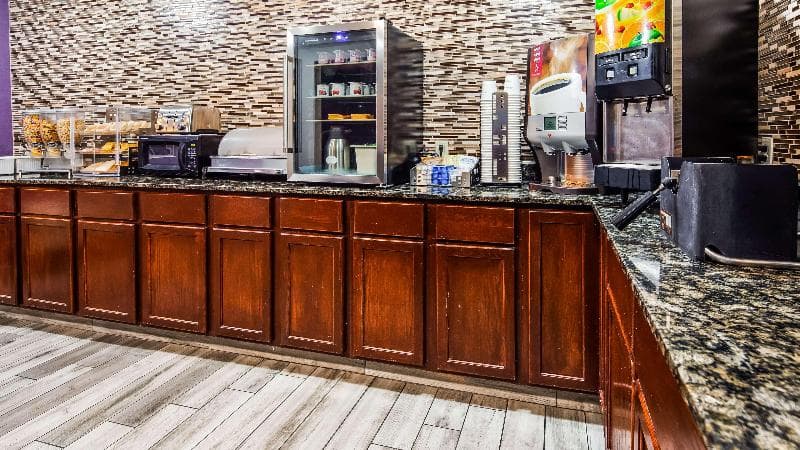 Surestay Plus Hotel By Best Western Kearney Liberty North 5