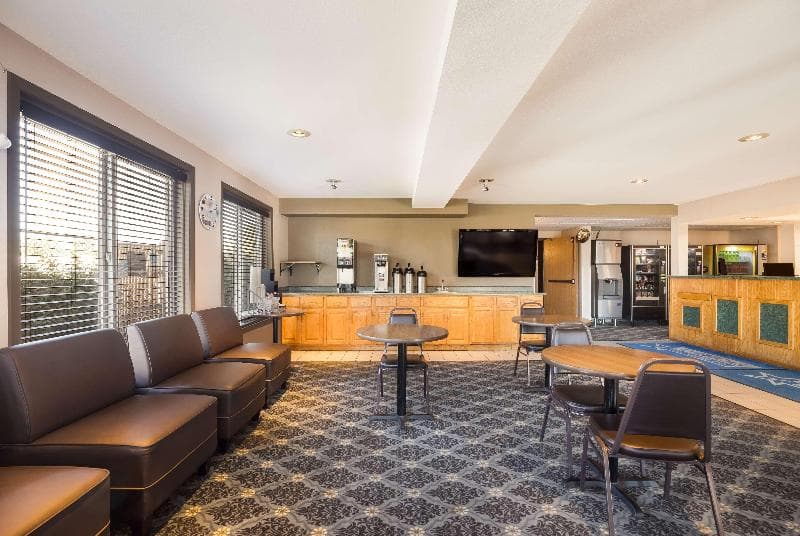 Americas Best Value Inn Sparks photo 1