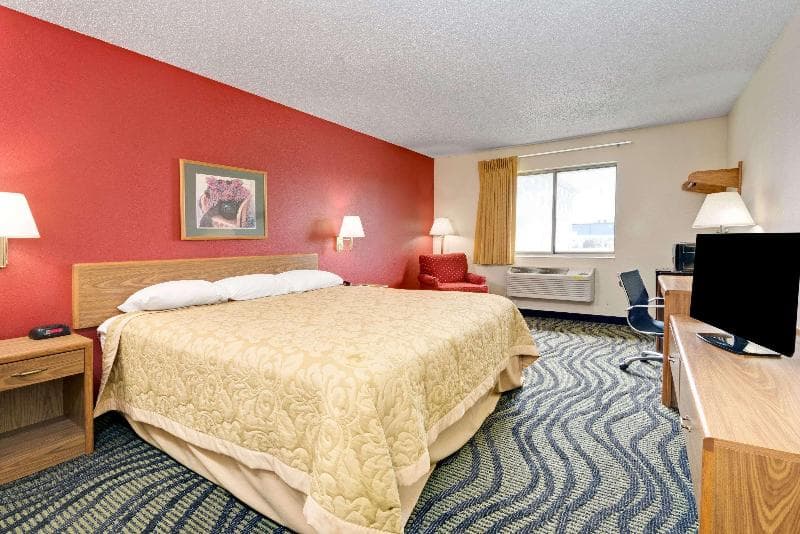 Super 8 By Wyndham Kokomo 3