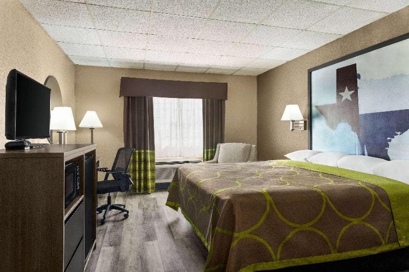 Super 8 By Wyndham Gainesville 2