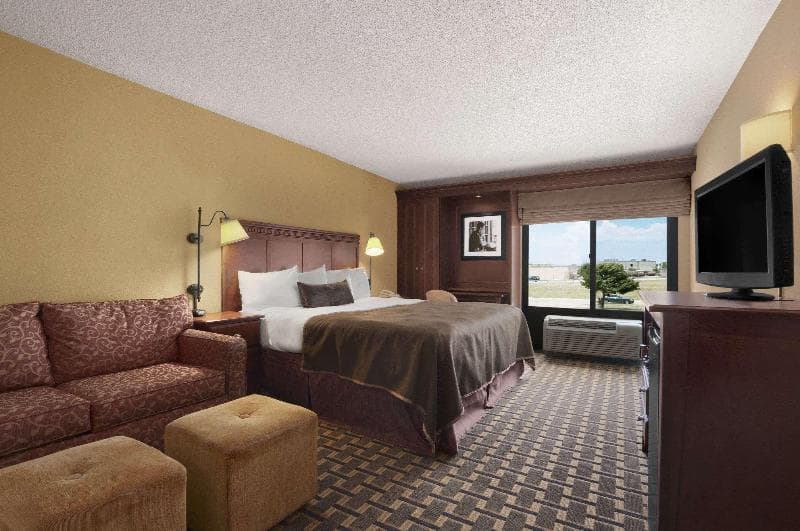 Baymont by Wyndham Lewisville 5