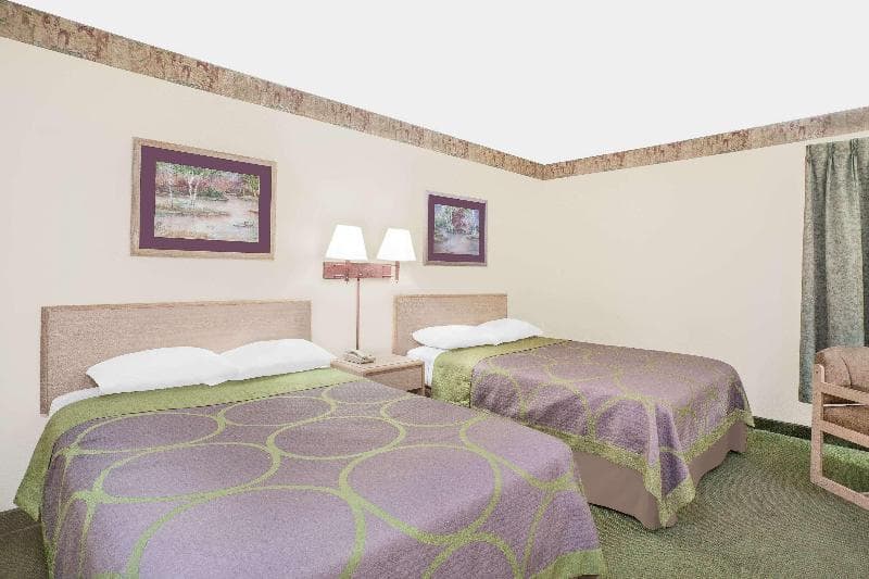 Super 8 By Wyndham Monticello 2