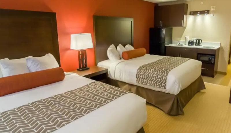 The Kanata Inns Invermere 2