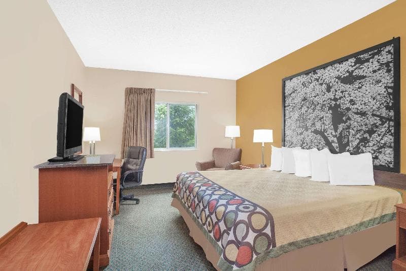 Super 8 By Wyndham Central City 3