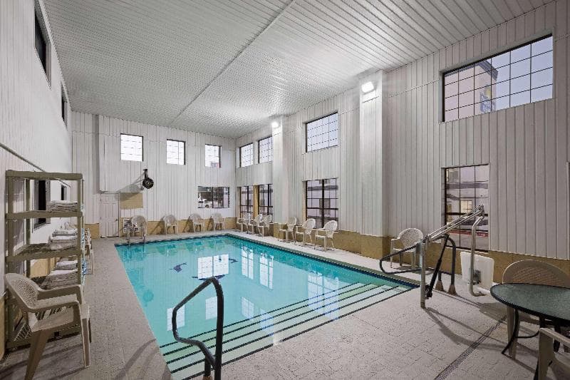 Days Inn By Wyndham Oklahoma City 4