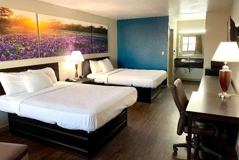 Days Inn By Wyndham Canton 3