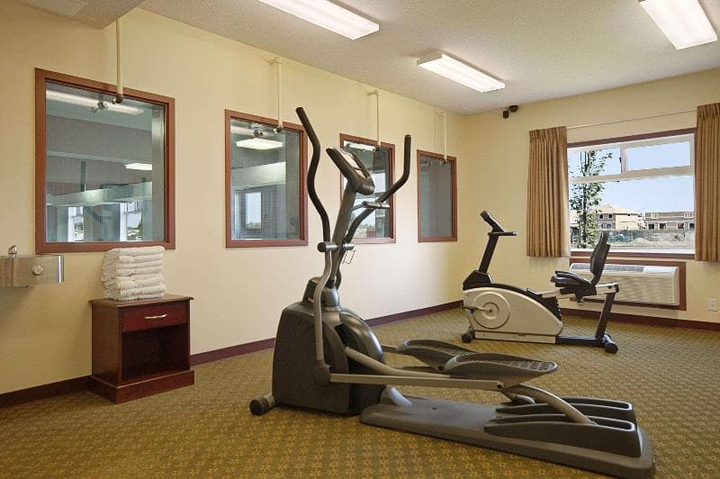 Super 8 By Wyndham Fort Saskatchewan 2