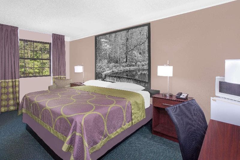 Super 8 By Wyndham Austell/Six Flags photo 1
