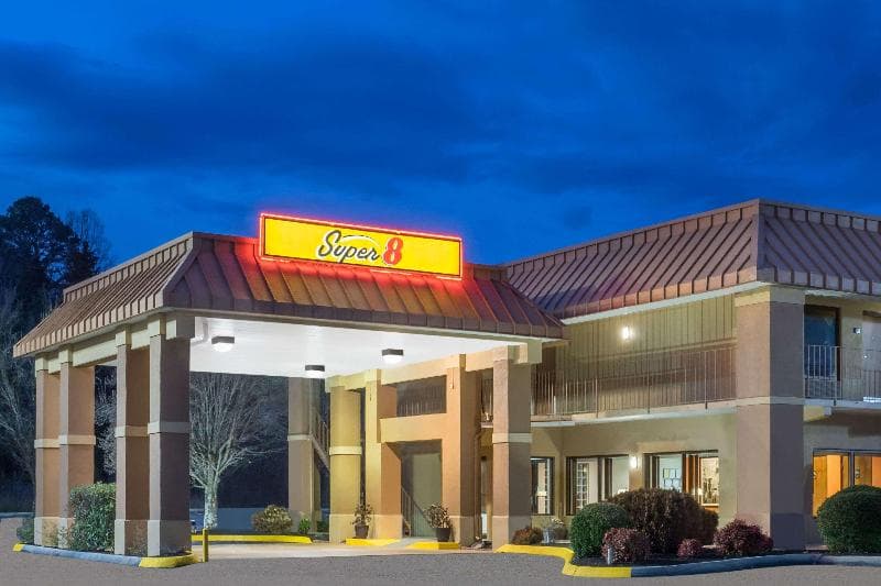 Super 8 by Wyndham Knoxville North/Powell 5