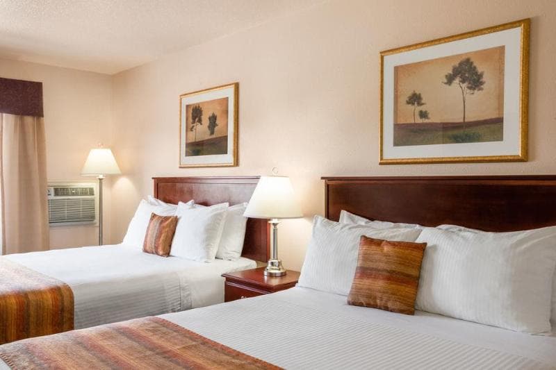 Grande Cache Inn And Suites photo 1