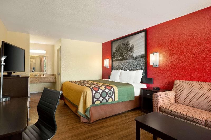 Super 8 by Wyndham Corsicana 5