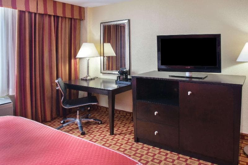 Super 8 By Wyndham Chicago Northlake O'hare South 4