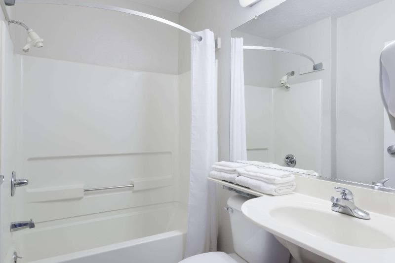 Microtel Inn & Suites By Wyndham London 4