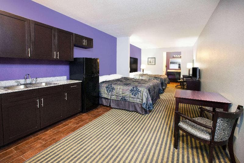 Super 8 By Wyndham Carthage 3