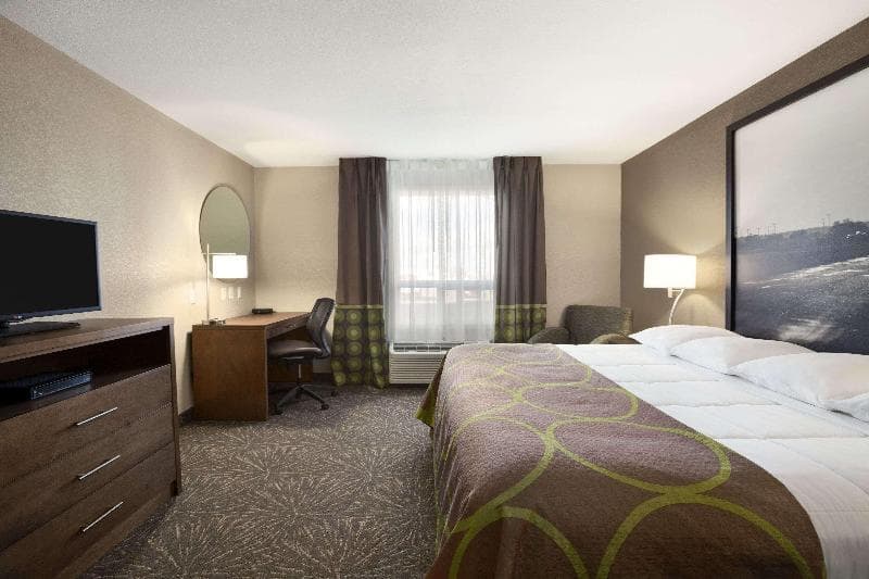 Home Inn & Suites Lloydminster photo 1