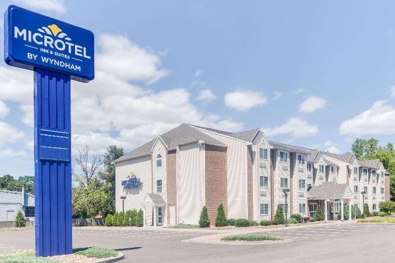 Microtel Inn & Suites by Wyndham Bath 1