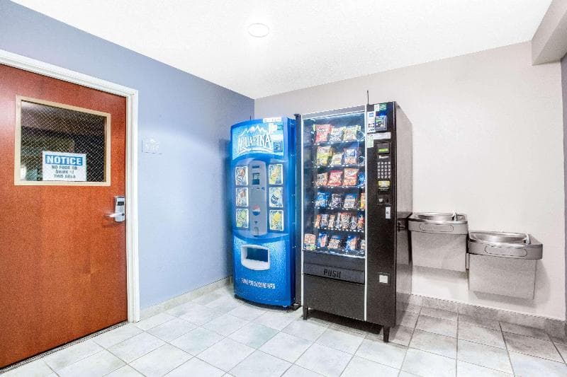 Microtel Inn & Suites by Wyndham Bath 2