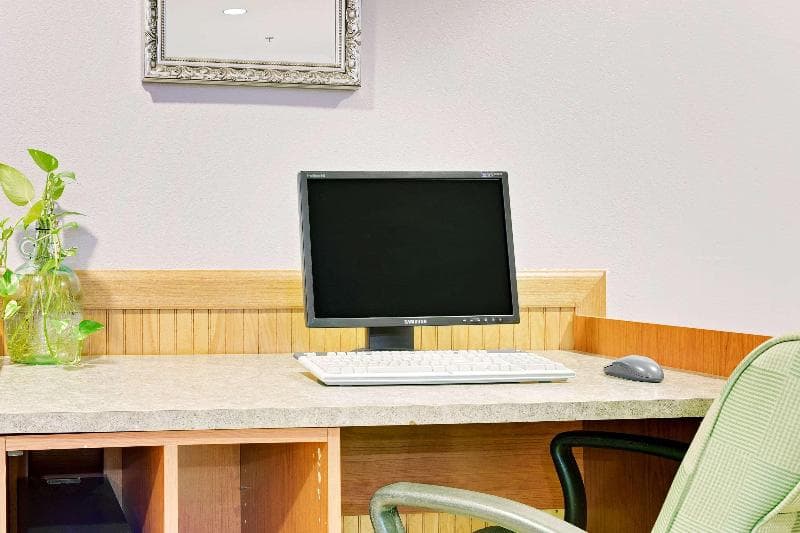Microtel Inn & Suites by Wyndham Augusta Riverwatch photo 1