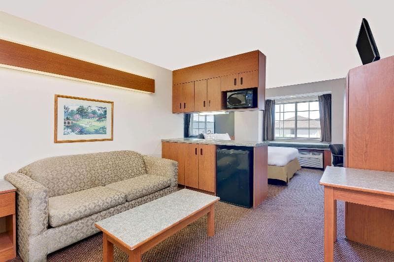 Microtel Inn & Suites by Wyndham Augusta Riverwatch 2