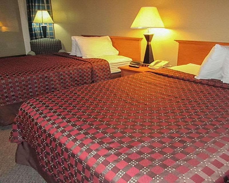Quality Inn Newport 1