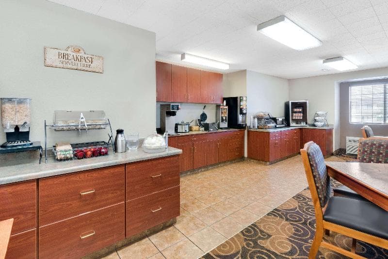 Microtel Inn & Suites by Wyndham Rapid City 4