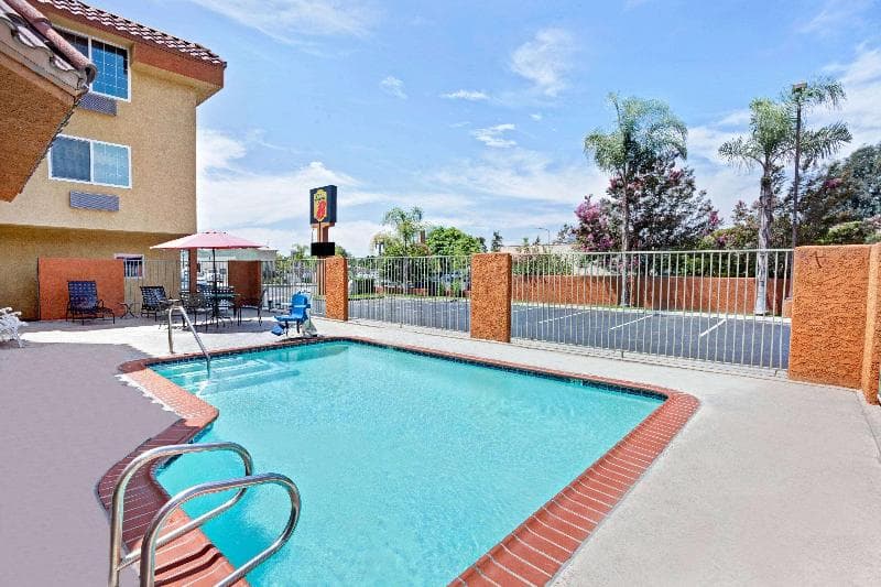 Super 8 By Wyndham Cypress Buena Park Area 4