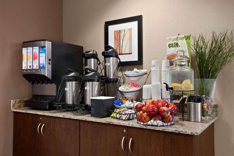 Microtel Inn & Suites by Wyndham St. Clairsville/Wheeling 5
