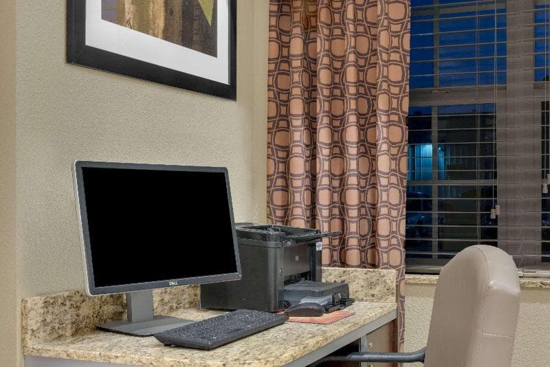 Microtel Inn & Suites by Wyndham Midland 1