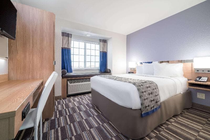 Microtel Inn & Suites by Wyndham Moorhead Fargo Area 4