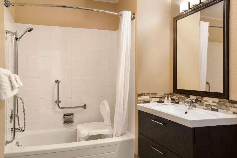 Travelodge By Wyndham Kenora 4