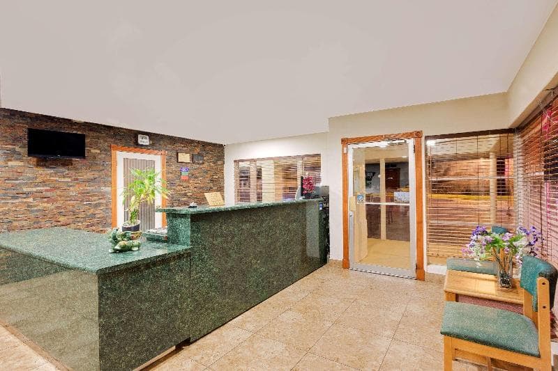 Travelodge by Wyndham Ozona photo 1