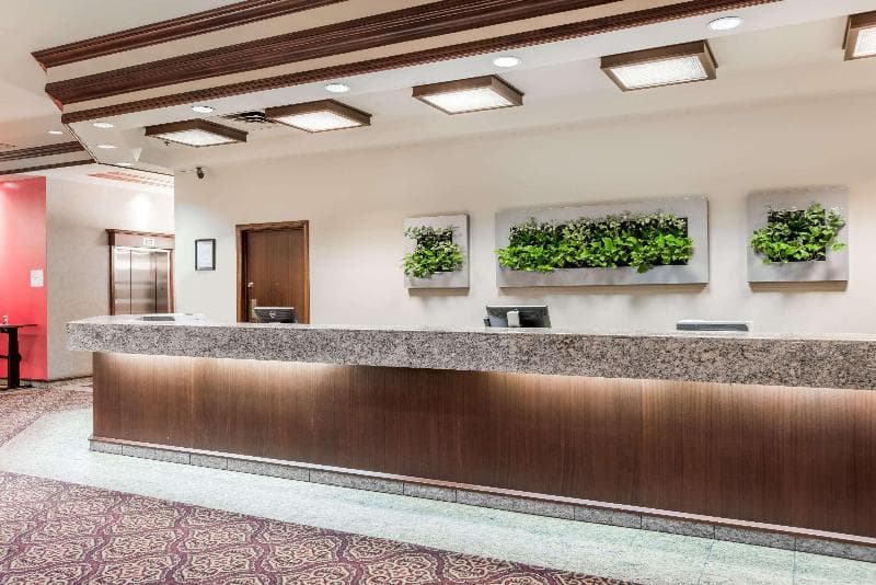 Riviera Plaza and Conference Centre Calgary Airport 3