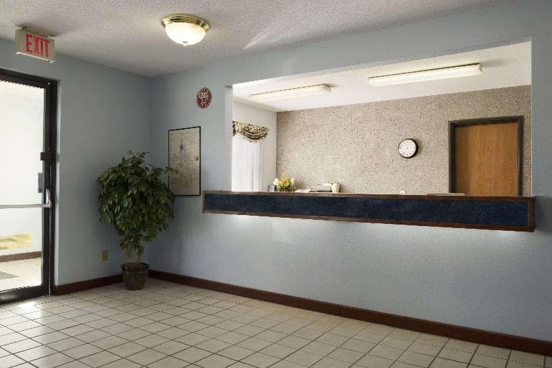 Super 8 By Wyndham Danville 4