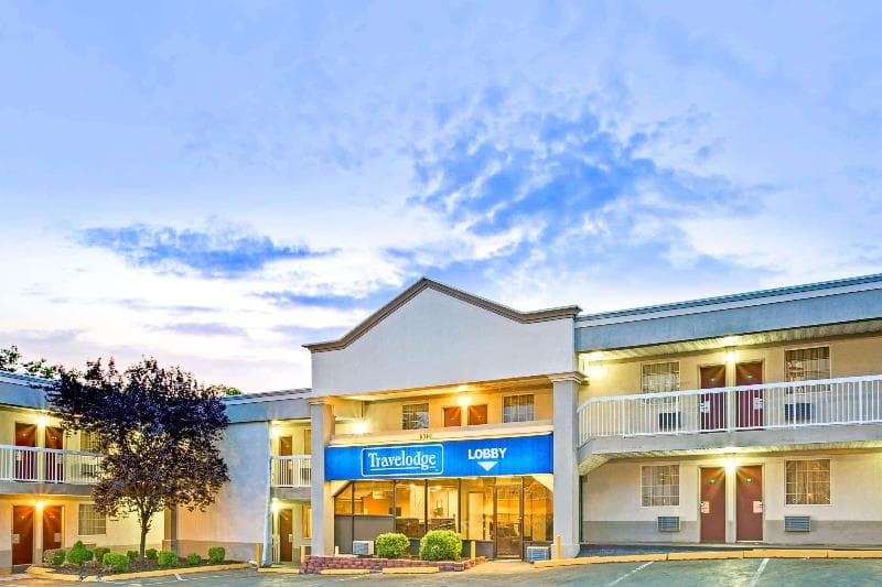 Travelodge by Wyndham Silver Spring 2