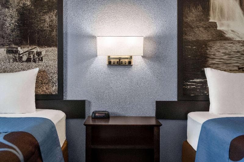 Super 8 By Wyndham Columbus 3