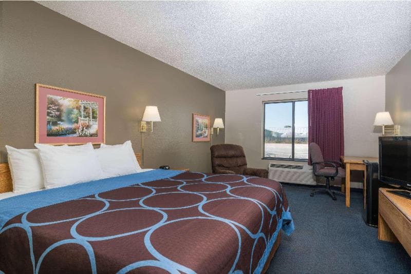 Super 8 By Wyndham Portage 2