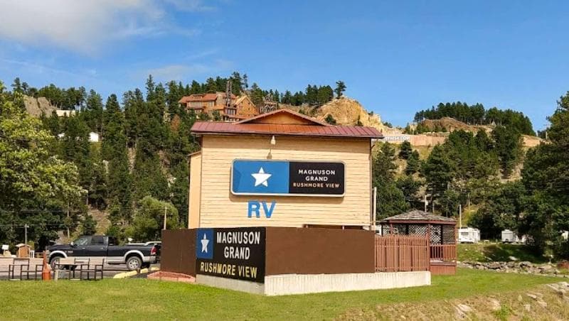 Magnuson Grand Rushmore View 2