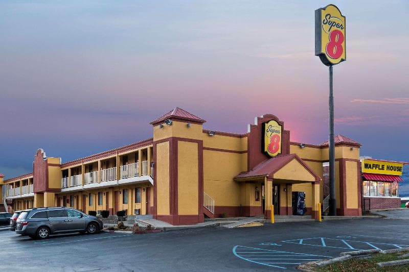 Super 8 By Wyndham Indianapolis 4