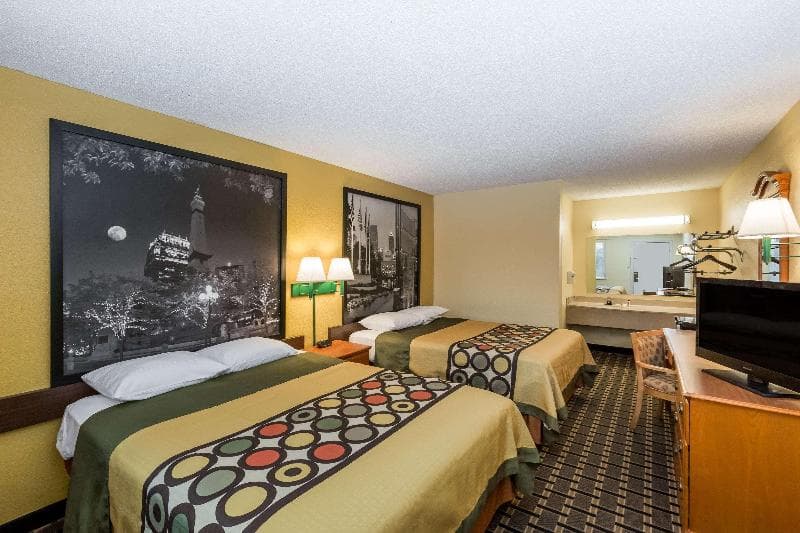 Super 8 By Wyndham Indianapolis 5