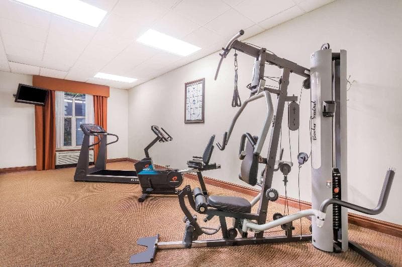 Travelodge By Wyndham Savannah Gateway photo 1
