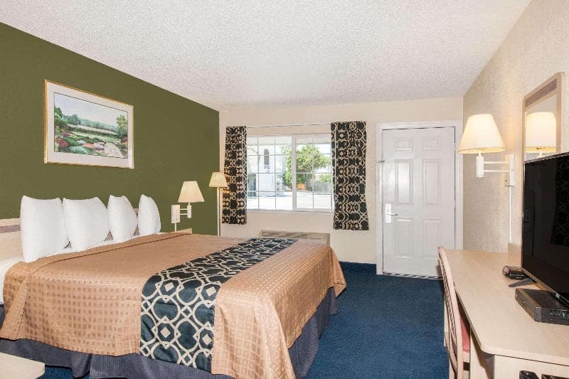 Travelodge by Wyndham Los Banos photo 1