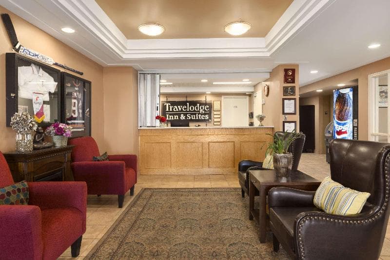 Travelodge By Wyndham Spruce Grove 5