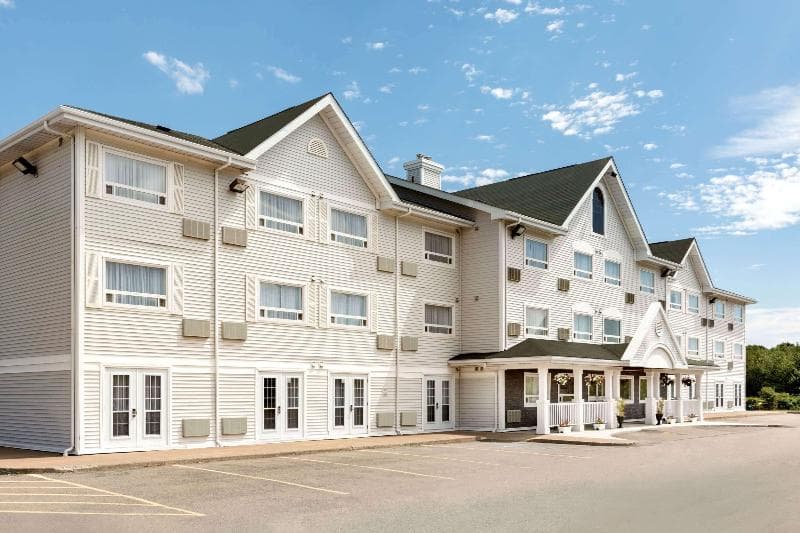 Travelodge Suites by Wyndham New Glasgow 2