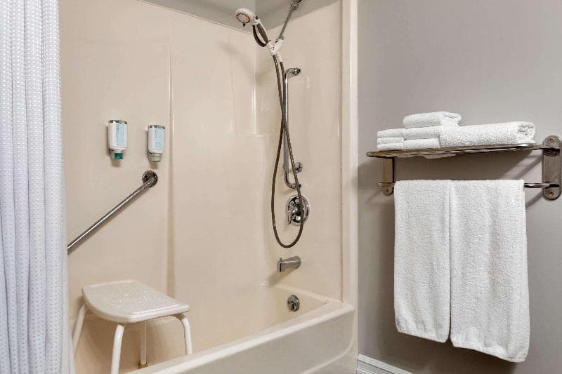 Travelodge Suites by Wyndham New Glasgow 5