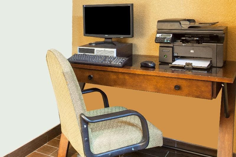 Days Inn & Suites by Wyndham Pigeon Forge photo 1