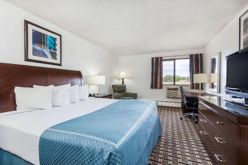 Travelodge by Wyndham Laramie 3