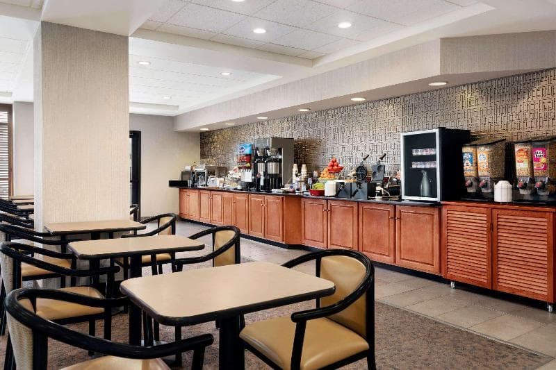 Wingate By Wyndham Cincinnati/Blue Ash 4
